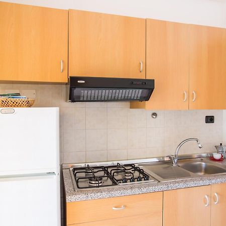 One Love Apartments Lupetto Exterior photo