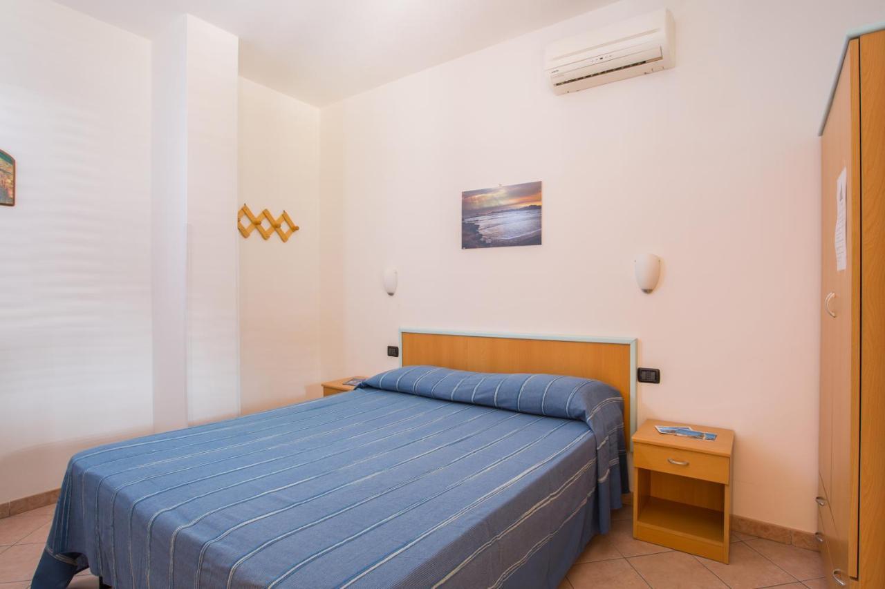 One Love Apartments Lupetto Exterior photo