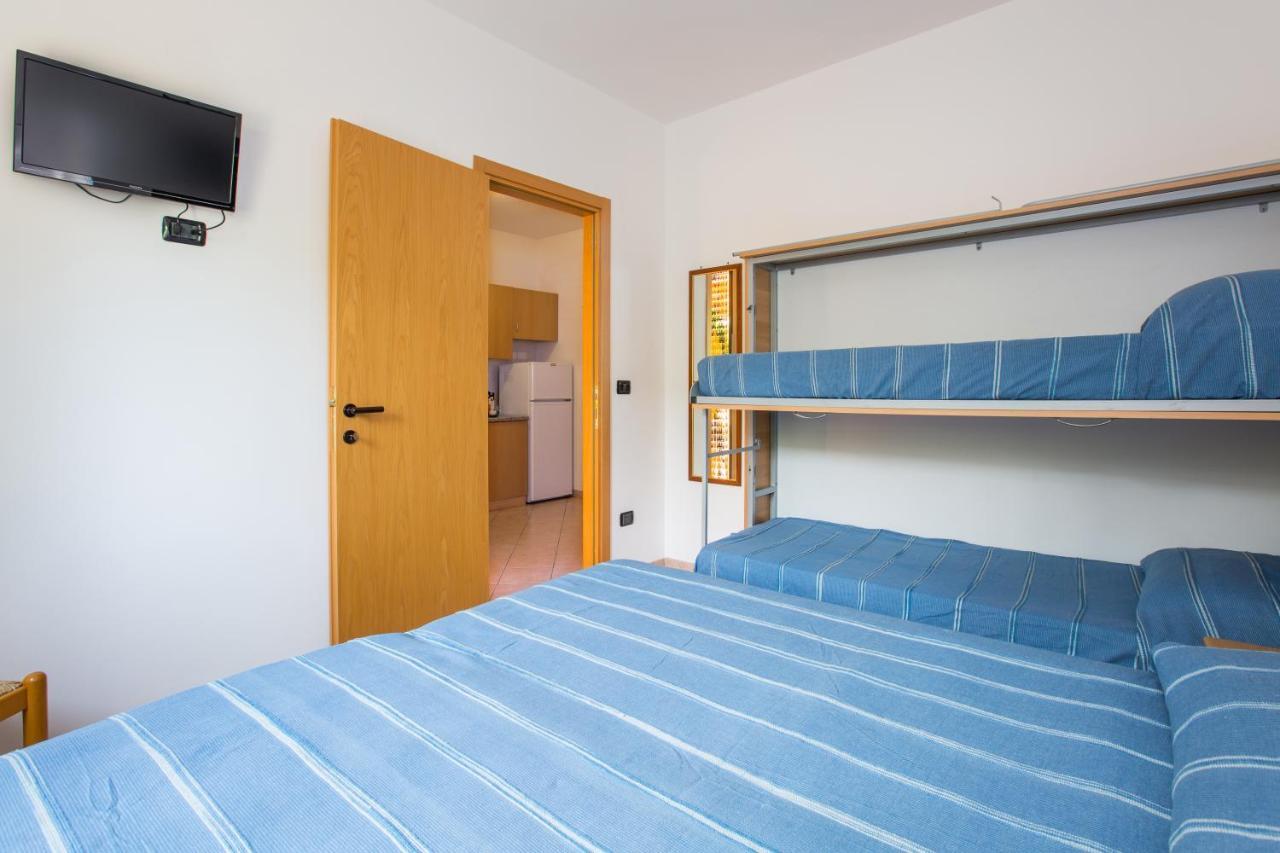 One Love Apartments Lupetto Exterior photo
